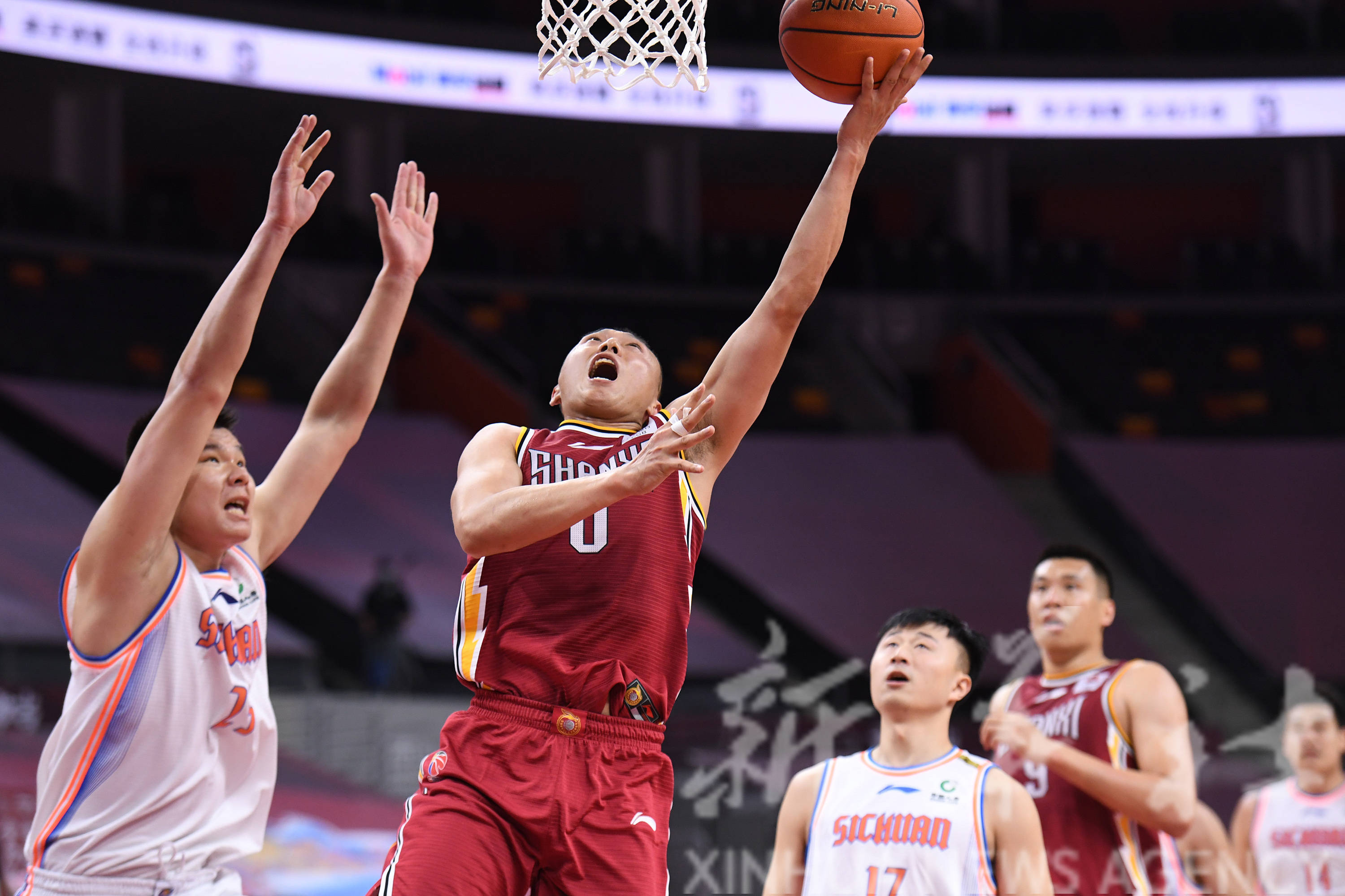 山西汾酒男篮客场大胜吉林队，总比分3-1晋级